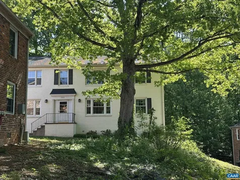 2412 Barracks Place Charlottesville VA 22901