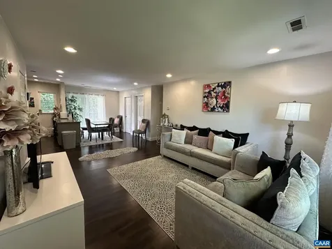 2412 Barracks Place Charlottesville VA 22901