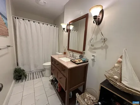 2412 Barracks Place Charlottesville VA 22901