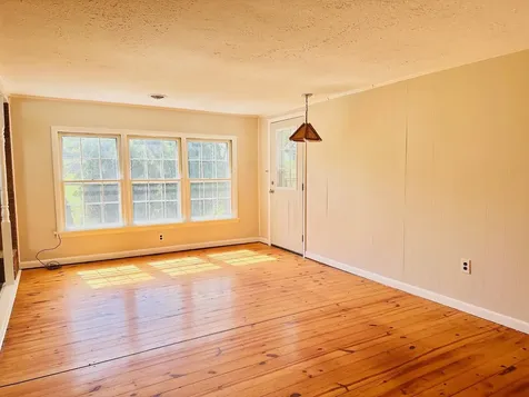 79 Rocky Lane Stuarts Draft VA 24477