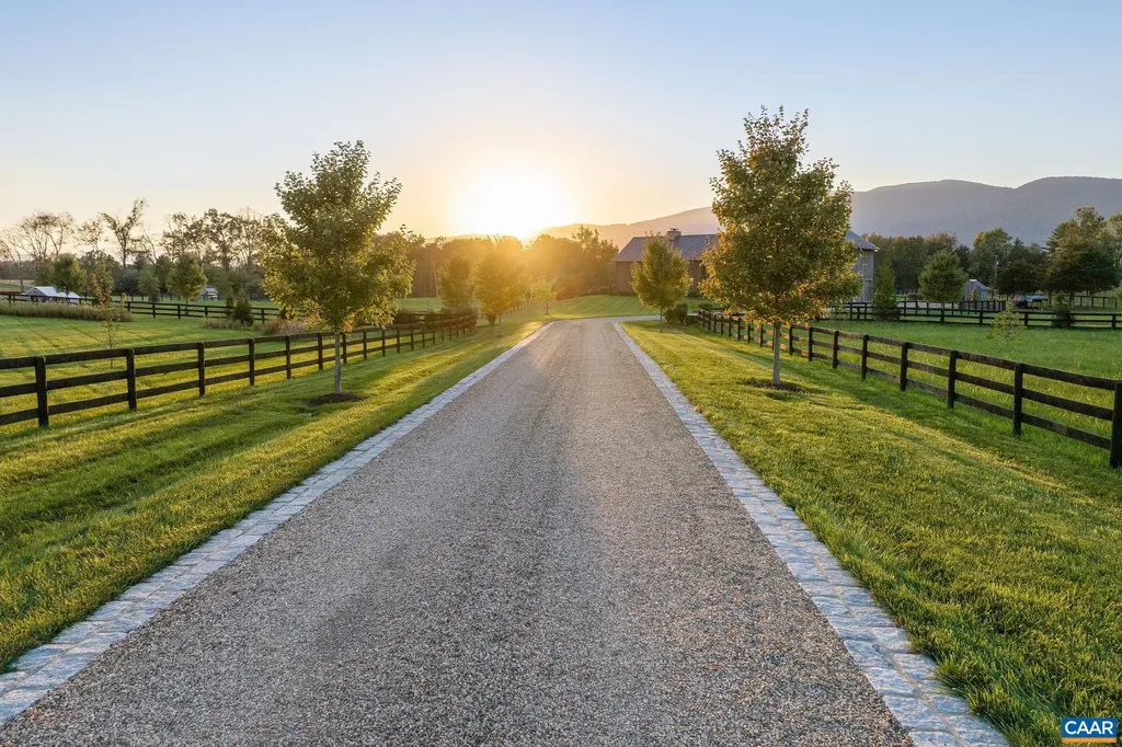 320 Barn House Lane Charlottesville VA 22901
