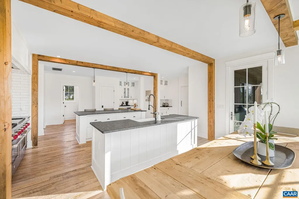 320 Barn House Lane Charlottesville VA 22901
