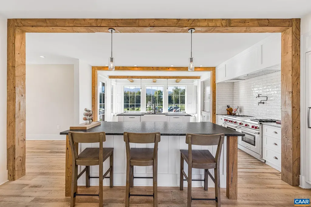 320 Barn House Lane Charlottesville VA 22901