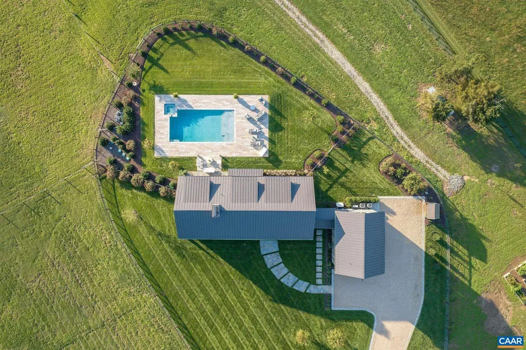 320 Barn House Lane Charlottesville VA 22901