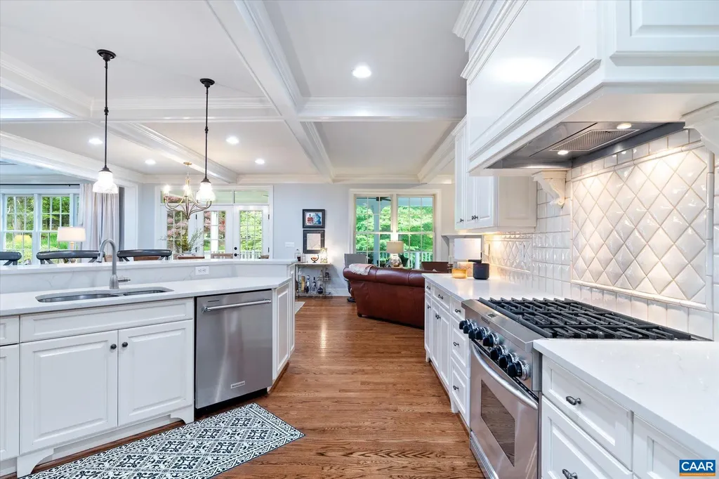 2946 Daventry Lane Charlottesville VA 22911