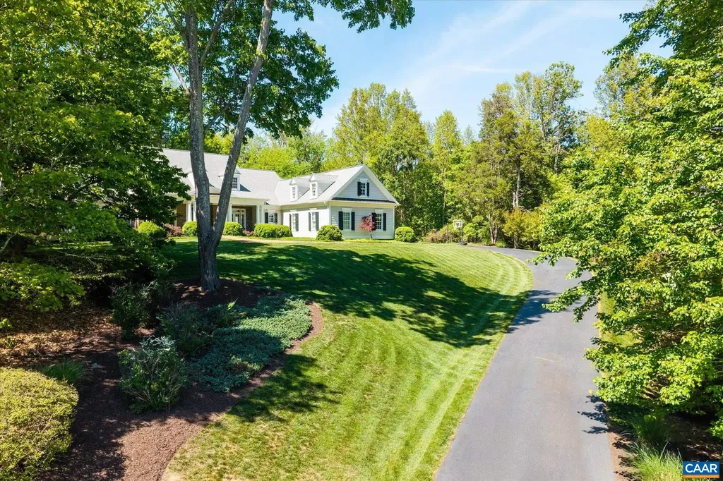 2946 Daventry Lane Charlottesville VA 22911