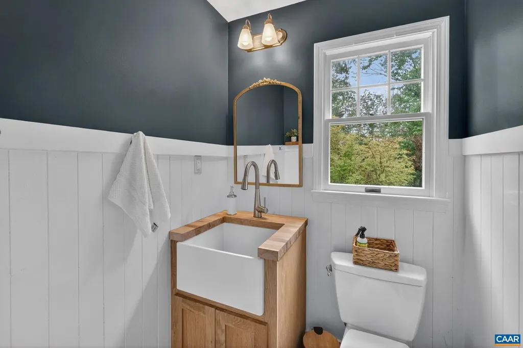 1206 South Keswick Drive Troy VA 22974