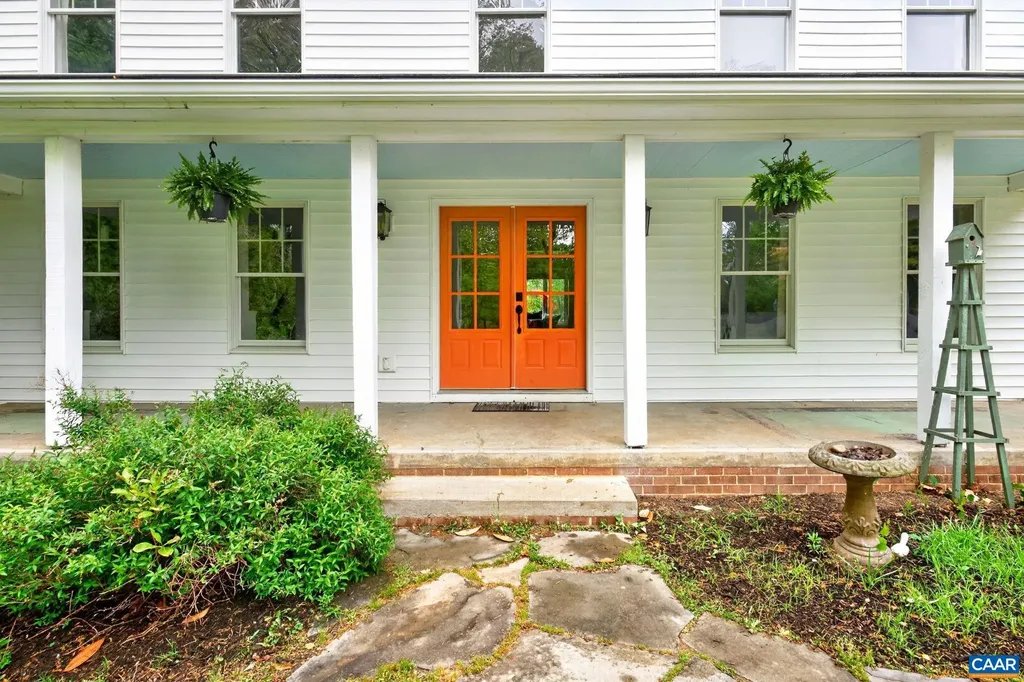 1206 South Keswick Drive Troy VA 22974