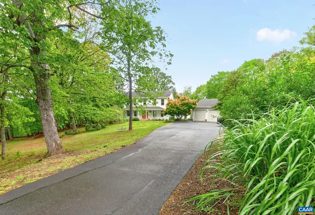 1206 South Keswick Drive Troy VA 22974