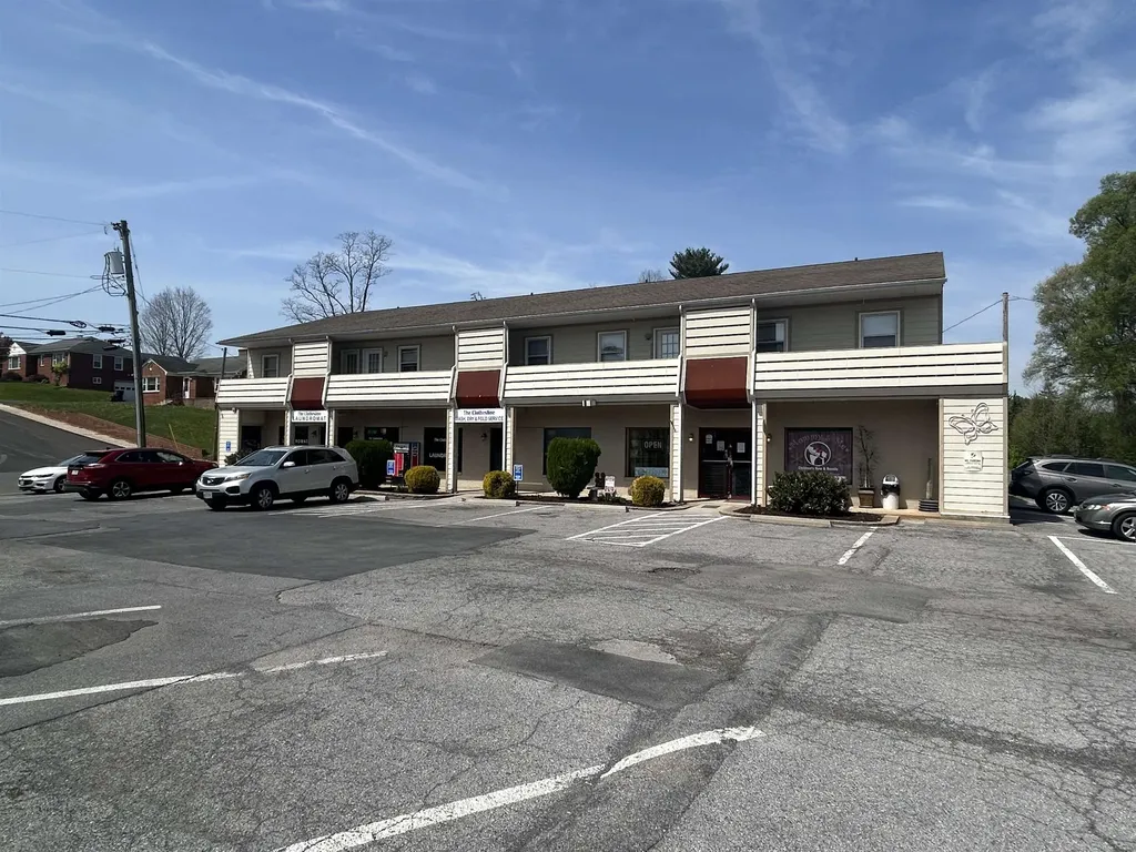 632 Charles Street Staunton VA 24401