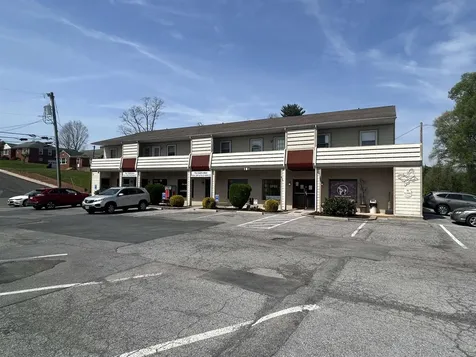 632 Charles Street Staunton VA 24401