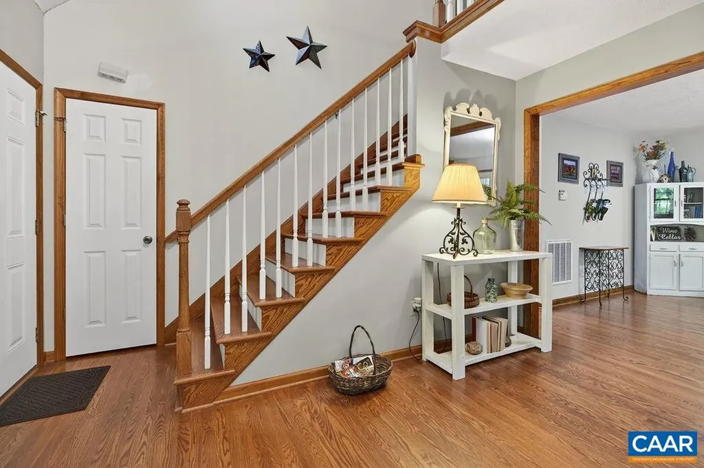 2 Dogwood Lane Nellysford VA 22958