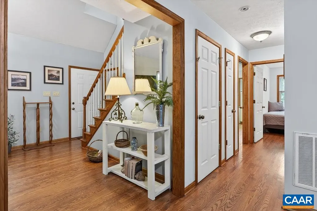 2 Dogwood Lane Nellysford VA 22958