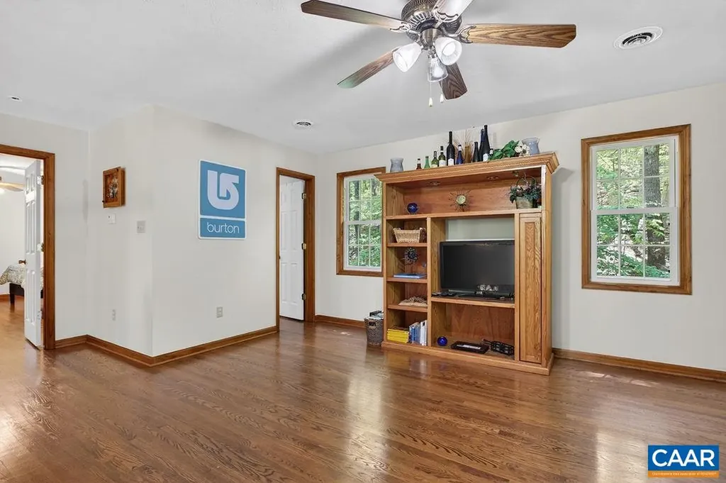 2 Dogwood Lane Nellysford VA 22958