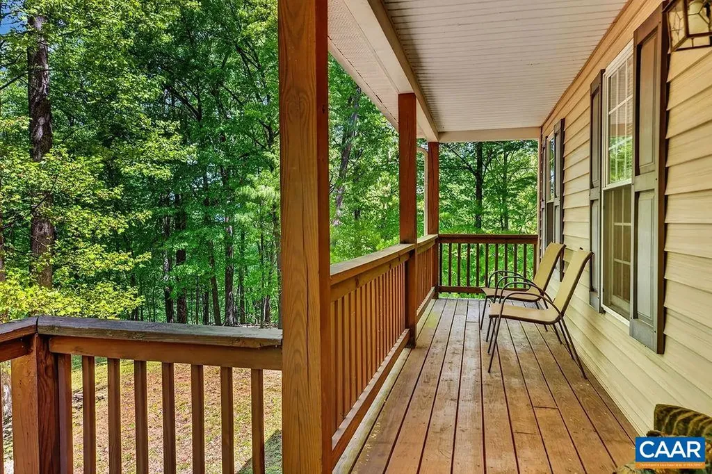 2 Dogwood Lane Nellysford VA 22958