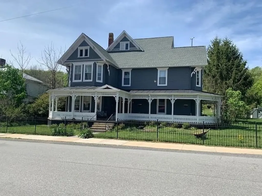 202 Spruce Street Monterey VA 24465