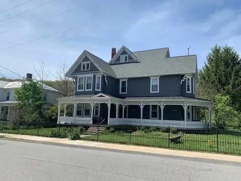 202 Spruce Street Monterey VA 24465