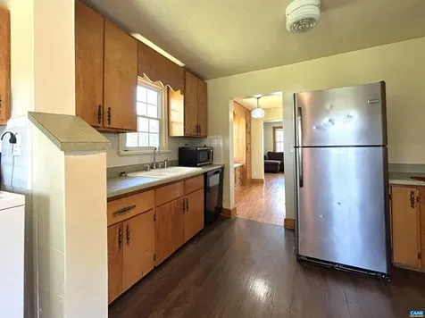 681 Sherwood Avenue Waynesboro VA 22980