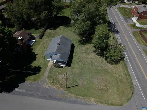 681 Sherwood Avenue Waynesboro VA 22980