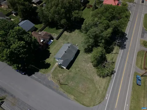 681 Sherwood Avenue Waynesboro VA 22980