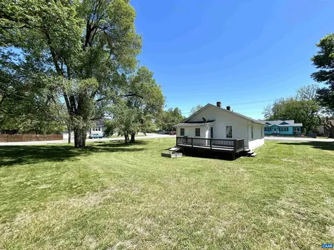 681 Sherwood Avenue Waynesboro VA 22980