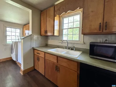 681 Sherwood Avenue Waynesboro VA 22980