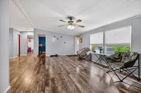 70 Middle Lane Road Grottoes VA 24441