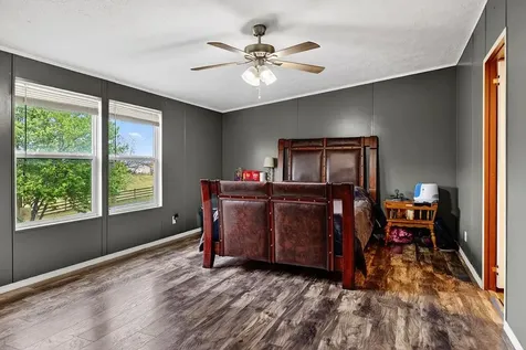 70 Middle Lane Road Grottoes VA 24441
