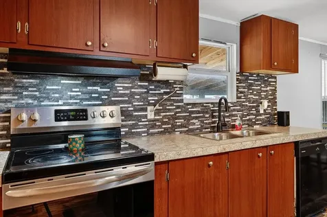 70 Middle Lane Road Grottoes VA 24441