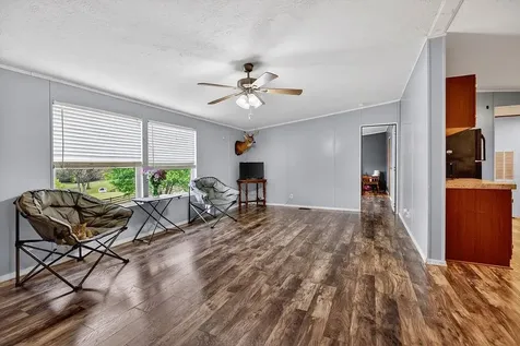 70 Middle Lane Road Grottoes VA 24441