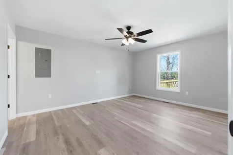 342 Fairfax Avenue W Elkton VA 22827
