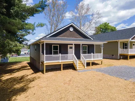 342 Fairfax Avenue W Elkton VA 22827