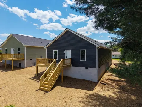 342 Fairfax Avenue W Elkton VA 22827