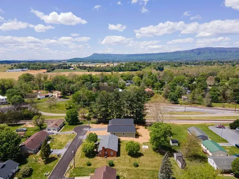 342 Fairfax Avenue W Elkton VA 22827