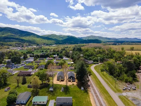 342 Fairfax Avenue W Elkton VA 22827