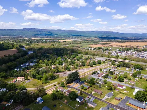 342 Fairfax Avenue W Elkton VA 22827