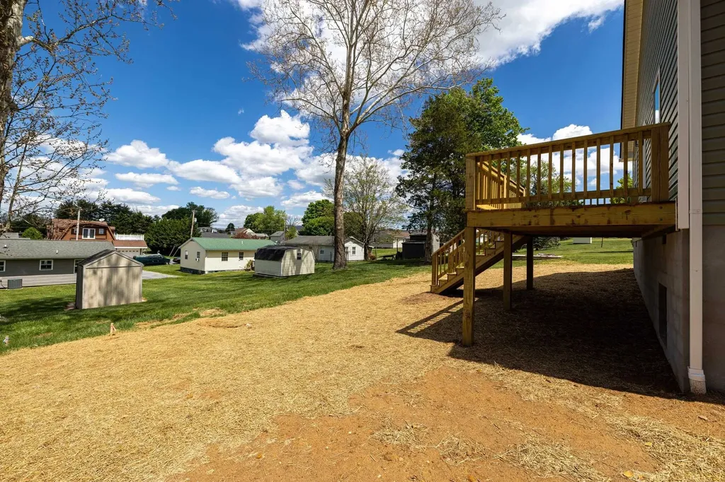 340 Fairfax Avenue W Elkton VA 22827