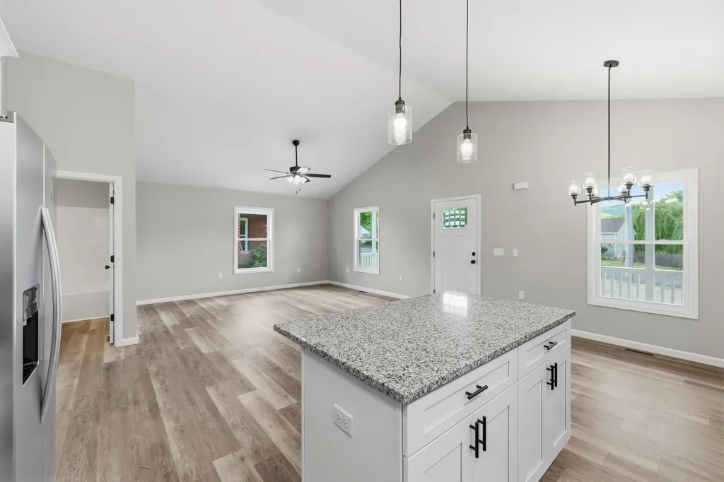 340 Fairfax Avenue W Elkton VA 22827