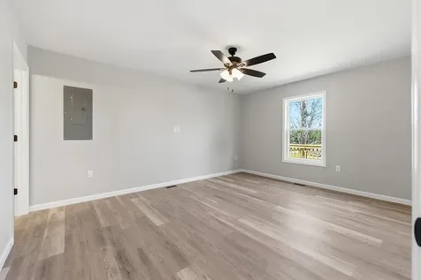 340 Fairfax Avenue W Elkton VA 22827