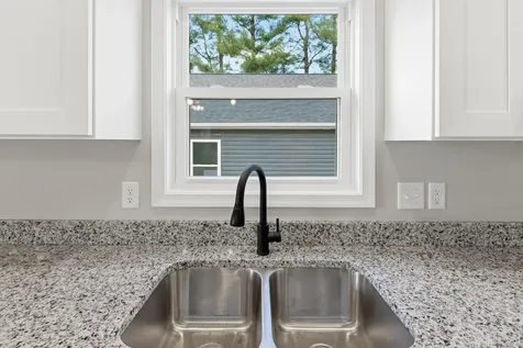 340 Fairfax Avenue W Elkton VA 22827