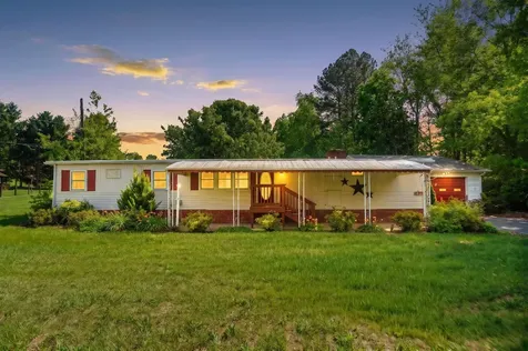 105 Mine Branch Road Crimora VA 24431