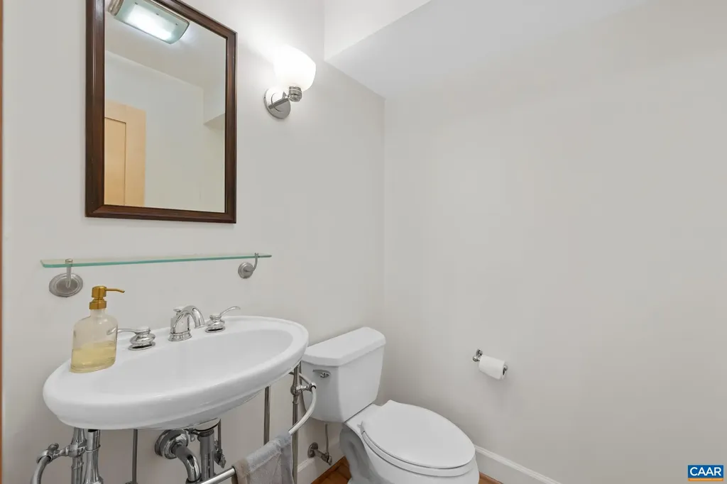 1832 Yorktown Drive Charlottesville VA 22901