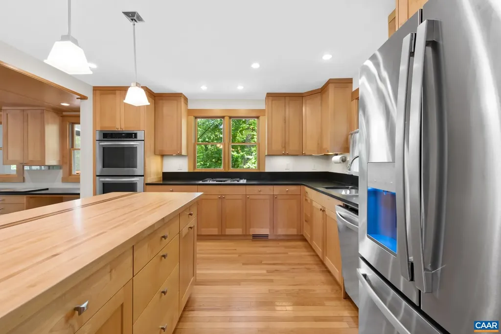 1832 Yorktown Drive Charlottesville VA 22901