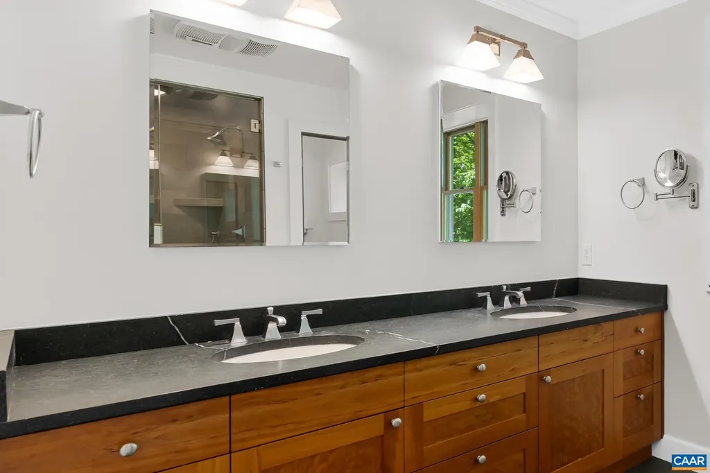 1832 Yorktown Drive Charlottesville VA 22901