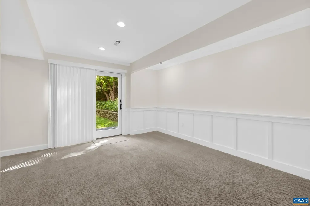 1832 Yorktown Drive Charlottesville VA 22901