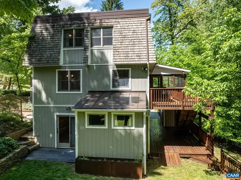 1832 Yorktown Drive Charlottesville VA 22901