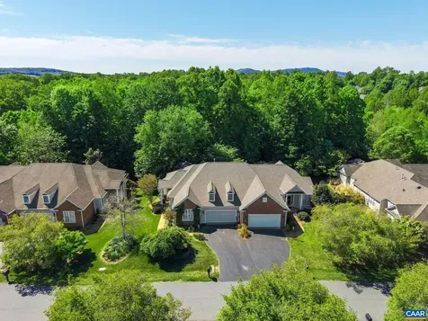 1214 Townbrook Crossing Charlottesville VA 22901