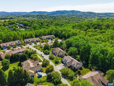 1214 Townbrook Crossing Charlottesville VA 22901