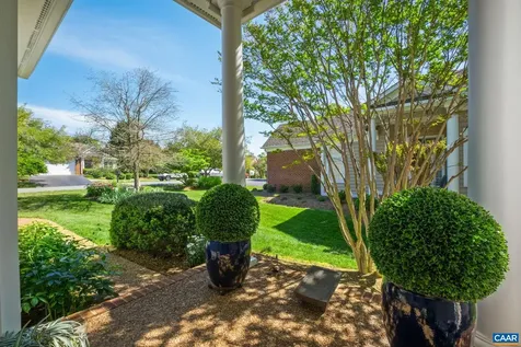 1214 Townbrook Crossing Charlottesville VA 22901