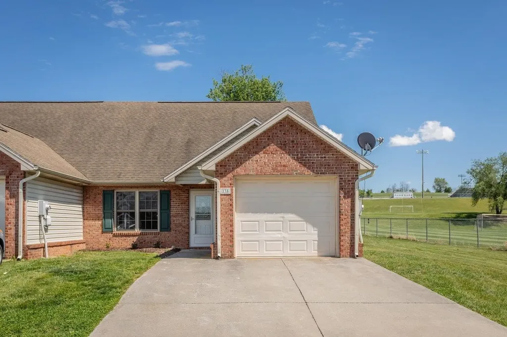 135 Alger Lane Broadway VA 22815